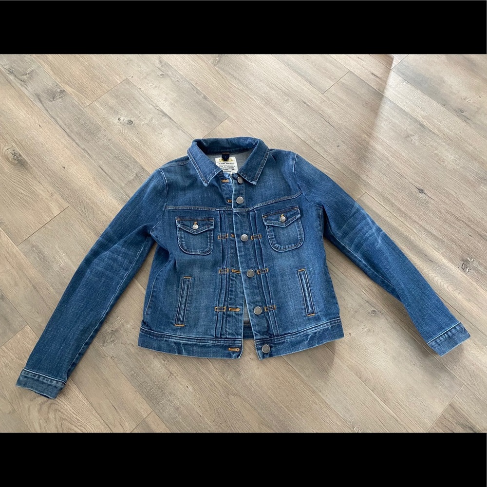 Women’s Jean Jacket!